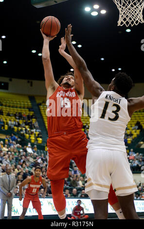 Williamsburg, VA, USA. 20 Nov, 2018. 20181120 - Radford center DEVONNTE HOLLAND (15) Kerben gegen William und Mary vorwärts NATHAN KNIGHT (13) in der zweiten Hälfte bei Kaplan Arena in Williamsburg, Virginia Credit: Chuck Myers/ZUMA Draht/Alamy leben Nachrichten Stockfoto