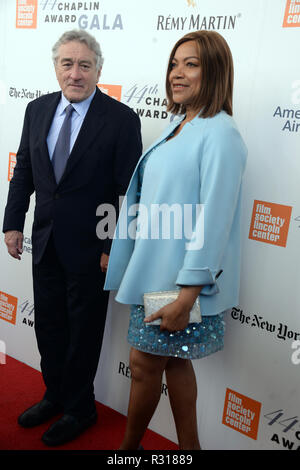 NEW YORK, NY-MAI 08: Robert De Niro, Grace Hightower besucht die 44 Chaplin Award Gala an David H. Koch Theater im Lincoln Center am 8. Mai 2017 in New York City People: Robert De Niro, Grace Hightower Stockfoto