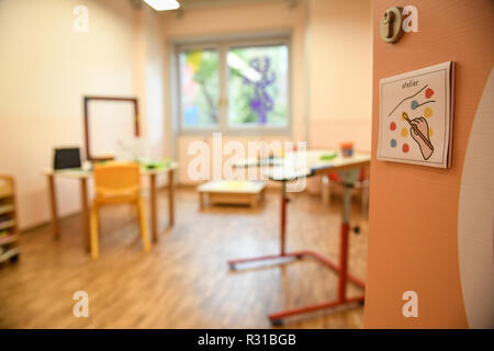 Foto LaPresse - Claudio Furlan 20/11/2018 Milano (Mi) Cronaca Nuovo spazio gioco Peri bambini con disabilit&#xe0; in der Via Dal Verme 7 Stockfoto