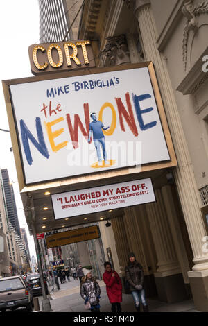 Mike Birbiglias „The New One“-Festzelt im Cort Theatre, Times Square, NYC, USA 2018 Stockfoto