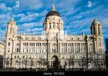 LIVERPOOL, VEREINIGTES KÖNIGREICH - Januar 11, 2018 - Hafen von Liverpool Gebäude früher bekannt Stockfoto