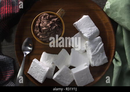Heiße Schokolade mit Marshmallows Stockfoto