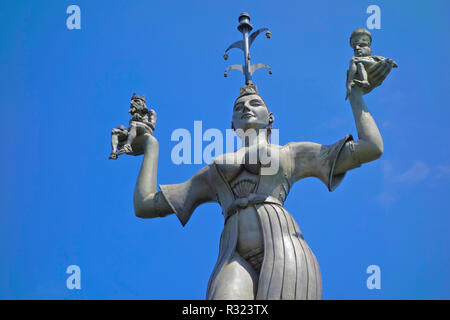 Die Imperia Monument, das sich in den Hafen von Konstanz, die sich vor dem Eingang des Hafens unter Bodensee Stockfoto