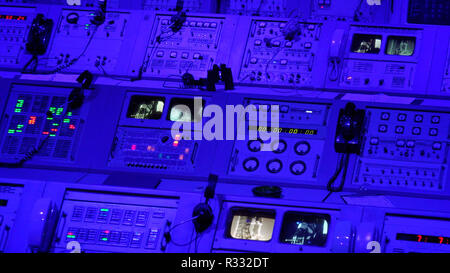 CAPE Canaveral, Florida - 14. Juni Th: Tatsächliche Apollo Mission Launch Control Center im Kennedy Space Center in Cape Canaveral, Florida am 14. Stockfoto