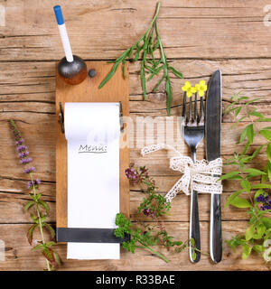 Menü: Gerichte mit frischen Kräutern Stockfoto