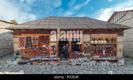 Lagich, Aserbaidschan, 24. Oktober 2018. Orient shop Stockfoto