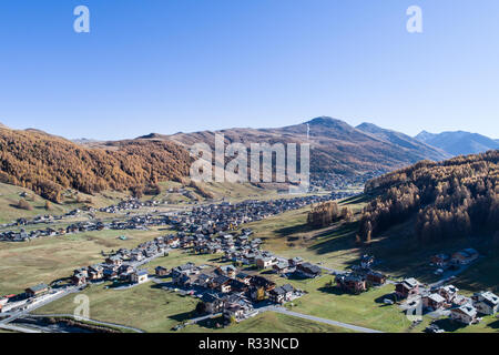 Dorf von Livigno, Herbst Stockfoto