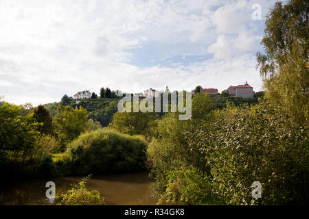 Dorn dorfer Park an der saale Blick auf die Dornburger Schlösser Stockfoto