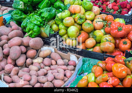 frisches Gemüse auf dem Markt Stockfoto