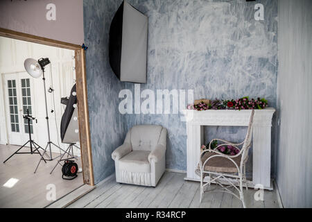 Das Innere des Fotostudio Flash Dekor Stuhl Kamin Stockfoto