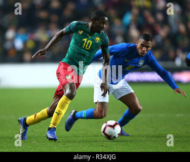 Milton Keynes, England - 20. November 2018 Arnaud Djoum in Kamerun während Chevrolet Brasilien Globale internationale Tour freundlich zwischen Brasilien und Cam Stockfoto