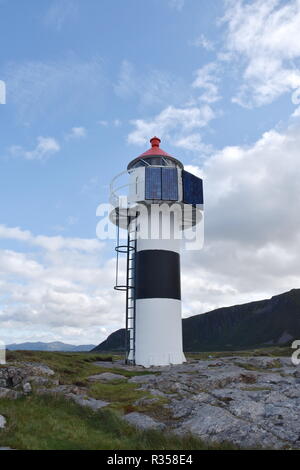 Norwegen, Lofoten, Andenes, Børhella, Leuchtturm, Fyr, Skrinet, Fyrlykt, Børvågen, Andøya, Leuchtfeuer, Position, Fahrwasser, Untiefe, Küste, Insel Stockfoto