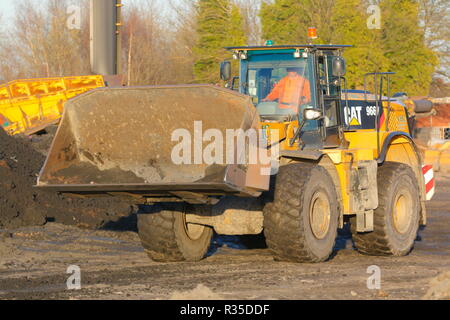 Ein Caterpillar 966 Rädern Laden Schaufel bei der Arbeit auf der Recycoal Kohle Recyclinganlage in Rossington, Doncaster Stockfoto