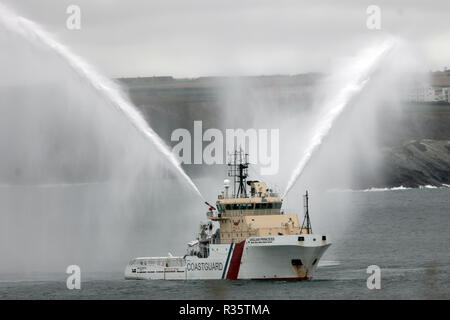 Gazzle cove Storm Wellen. Newquay, Cornwall, England. Stockfoto