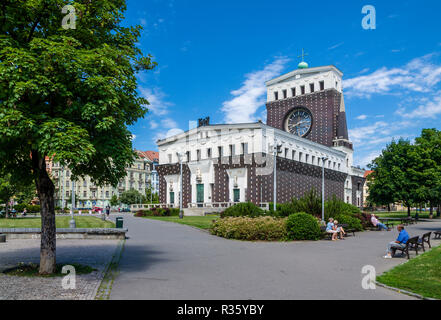 "Kostel Nejsvětějšího srdce Páně', die Kirche vom Heiligen Herzen in der Vorstadt Prague-Vinohrady Stockfoto