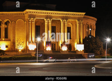 Meskhishvili Theater an Davit Aghmashenebeli Square in Kutaissi. Imereti Provinz. Georgien Stockfoto