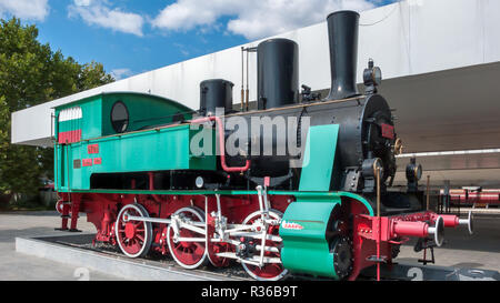 SOFIA, Bulgarien - 16. SEPTEMBER 2018: alte Dampflokomotive der Hauptbahnhof in der Stadt Sofia, Bulgarien Stockfoto