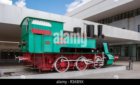 SOFIA, Bulgarien - 16. SEPTEMBER 2018: alte Dampflokomotive der Hauptbahnhof in der Stadt Sofia, Bulgarien Stockfoto