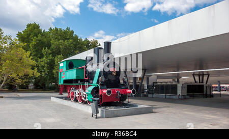 SOFIA, Bulgarien - 16. SEPTEMBER 2018: alte Dampflokomotive der Hauptbahnhof in der Stadt Sofia, Bulgarien Stockfoto