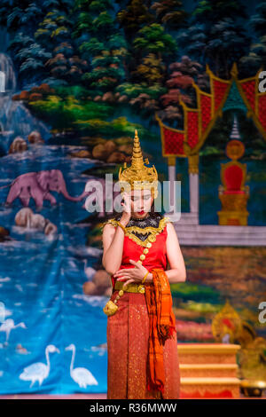 Laotische Tänzerin treten im Königlichen Balletttheater in Luang Prabang Laos auf Stockfoto