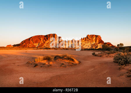 Berühmte Rainbow Valley im letzten Licht des Tages. Stockfoto