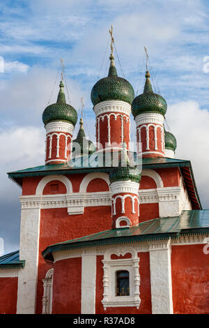 Smolensk Kirche innerhalb der Epiphanie Kloster, Uglitsch, Goldener Ring, Oblast Jaroslawl, Russland. Stockfoto