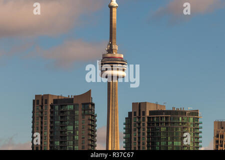 Toronto, Kanada - 20. November 2018: Landschaft, Blick auf die Stadt Toronto mit der legendären CV Turm Stockfoto