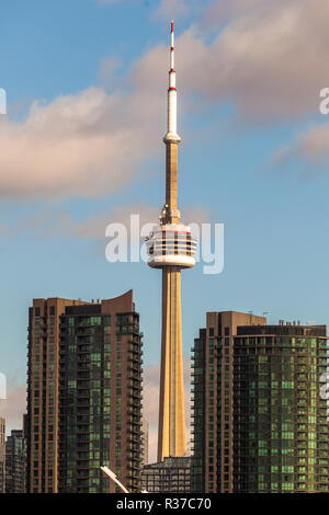 Toronto, Kanada - 20. November 2018: Landschaft, Blick auf die Stadt Toronto mit der legendären CV Turm Stockfoto