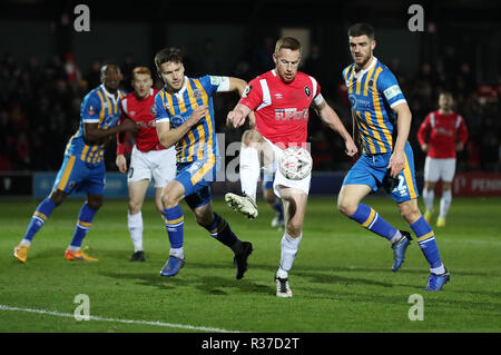 Der Salford City Adam Rooney in Aktion während der Emirate FA Cup, erste Runde replay Match auf der Halbinsel Stadium, Salford. Stockfoto