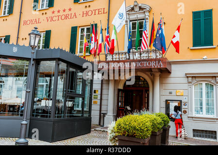 Eingang zum Royal Victoria Hotel. Varenna, Provinz von Lecco, Lombardei, Italien, Europa Stockfoto