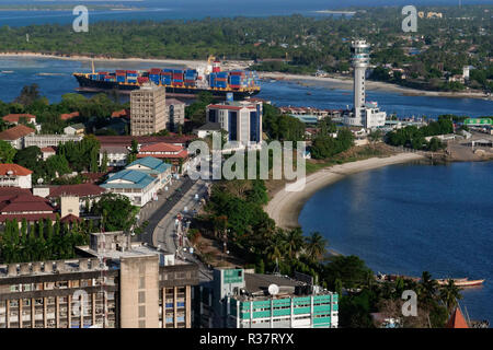 Tansania Daressalaam, Bucht und Hafen, PIL container Schiff zu den Indischen Ozean Stockfoto