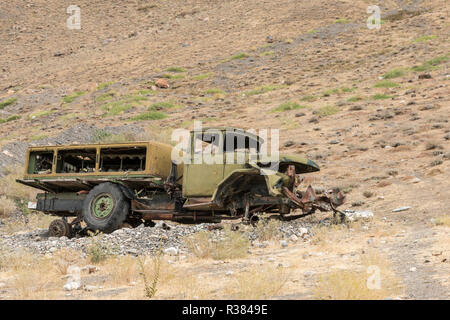 Rost Tank von der sowjetischen Invasion in Afghanistan im Jahr 1979, dem Panschir-tal, Afghanistan Stockfoto