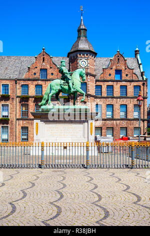 Die Jan Wellem Denkmal auf dem Marktplatz in der Altstadt Altstadt von Düsseldorf in Deutschland Stockfoto