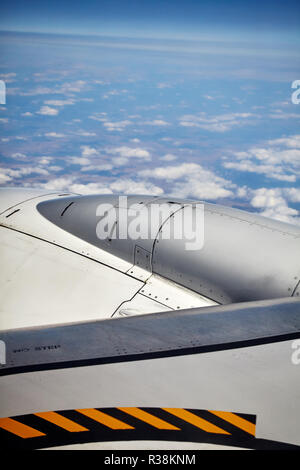 Nahaufnahme Bild von einem Flugzeugflügel, selektive konzentrieren. Stockfoto