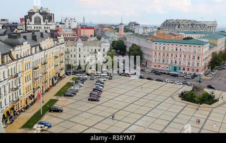 Kiew, Ukraine - Juli 13, 2018: Historische Gebäude in Sophia Square, Kiew Stockfoto