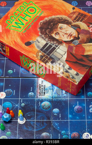 BBC Dr Who 1980 Vintage collectible Brettspiel, Board, Stücke und Box, das Spiel von Zeit und Raum, mit Tom Baker, daleks und cybermen Stockfoto