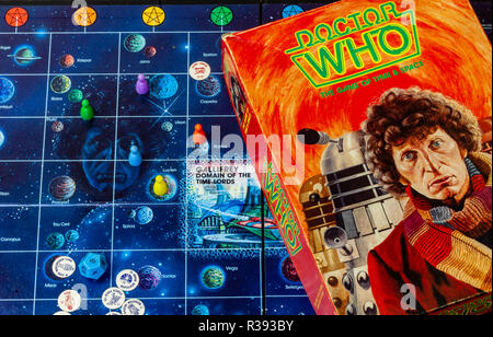 BBC Dr Who 1980 Vintage collectible Brettspiel, Board, Stücke und Box, das Spiel von Zeit und Raum, mit Tom Baker, daleks und cybermen Stockfoto