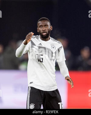 Gelsenkirchen, Deutschland. 19 Nov, 2018. Antonio Rüdiger (Rüdiger, GER), Geste, Gestik, Fußball-Länder, Nationen, Liga, Deutschland (GER) - Niederlande (NED) 2:2, 19/11/2018 in Gelsenkirchen. | Verwendung der weltweiten Kredit: dpa/Alamy leben Nachrichten Stockfoto
