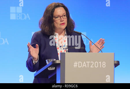 Berlin, Deutschland. 22 Nov, 2018. Andrea Nahles (SPD), Vorsitzende, spricht an der Deutschen Arbeitgeberverbände Tag 2018. Quelle: Wolfgang Kumm/dpa/Alamy leben Nachrichten Stockfoto