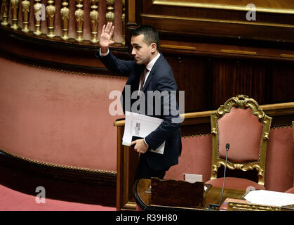 Foto Fabio Cimaglia/LaPresse 22-11-2018 Roma Politica Senato. Die Fragestunde Nella foto Luigi Di Maio Foto Fabio Cimaglia/LaPresse 22-11-2018 Roma (Italien) Politik Senat. Frage mal In der Pic Luigi Di Maio Stockfoto