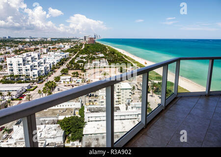 Miami Beach Florida, North Beach, Eigentumswohnung Wohnapartments Gebäude Gebäude Gehäuse, Balkonblick, Luftaufnahme von oben, A Stockfoto