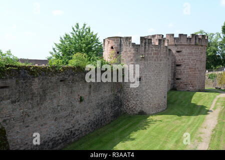 Stadtmauer in Budingen Stockfoto