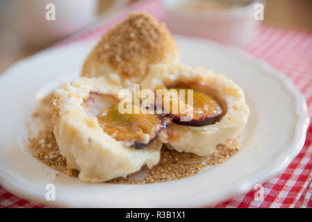 Pflaumen-Knödel Stockfoto