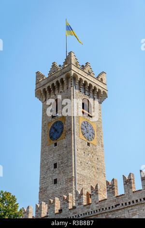 Turm des Palazzo Pretorio, Altstadt, Trient, Südtirol, Trentino, Italien Stockfoto