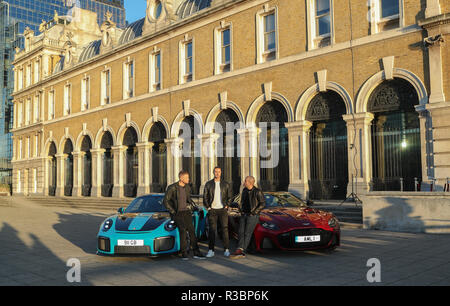 Die BBC bekannt Andrew "Freddie" Flintoff, Paddy McGuiness und Chris Harris als neue Vorlage Mannschaft für die kommende Serie von Top Gear. Mit: Andrew "Freddie" Flintoff, Paddy McGuiness, Chris Harris, Wo: London, Vereinigtes Königreich, wenn: 22 Okt 2018 Quelle: John rainford/WANN Stockfoto