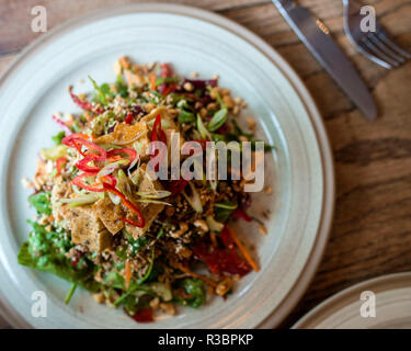 Gesunde vegetarische Küche im Landhausstil Stockfoto