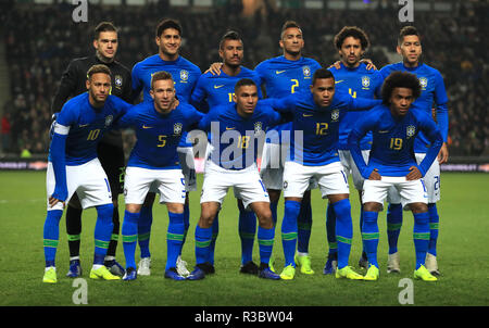 Brasilien team Gruppe (von links nach rechts) Obere Reihe: Ederson, Pablo, Paulinho, Danilo, Marquinhos und Roberto Firmino. Untere Zeile: Neymar, Arthur, Allan, Alex Sandro und William Stockfoto