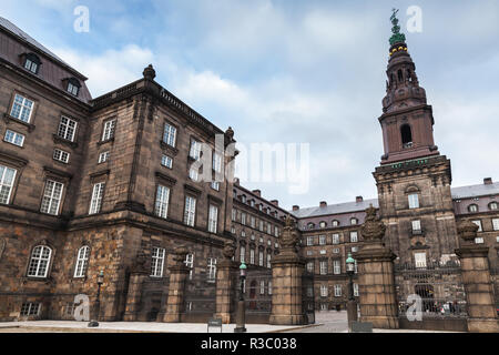 Schloss Christiansborg ist ein Palast und Regierung Gebäude auf der Insel Slotsholmen im Zentrum von Kopenhagen, Dänemark. Die Kapelle stammt aus 1826, das sh Stockfoto