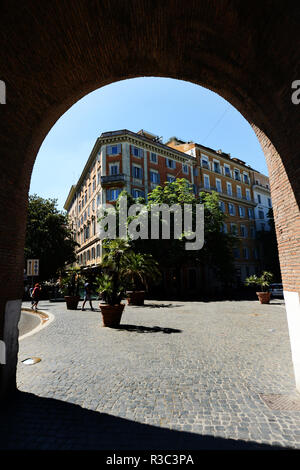 Pinciana Tor im 5.Jahrhundert gebaut wurde, diese gewölbte Tor war ein Durchgang durch die 3rd-Stadtmauer. Stockfoto