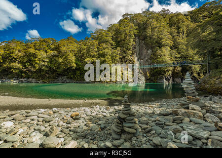 Berühmte turist Anziehung - Blue Pools, Haast Pass, Neuseeland, Südinsel Stockfoto